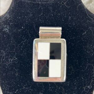 925 Sterling Silver Black & White Stone Checkerboard Pendant - Source Unknown